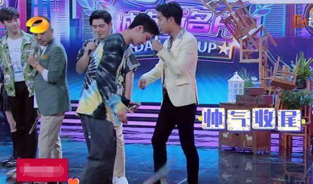 原创baby玩滑板险摔倒陈立农在一旁搀扶王一博的反应备受争议