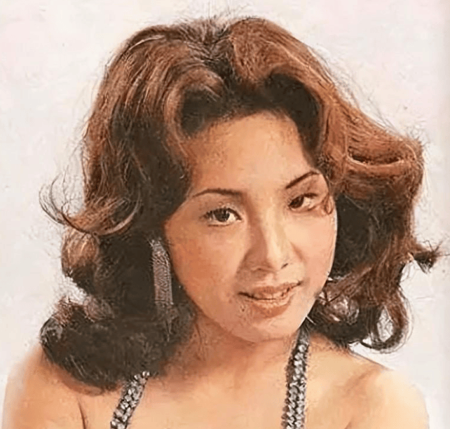 原创最火辣师太费贞绫当过艳星也陪过富商一件袈裟高达500万