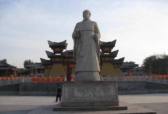 原创此二人本是仇敌可一人依靠另一人的14字方针成就当时第一霸主