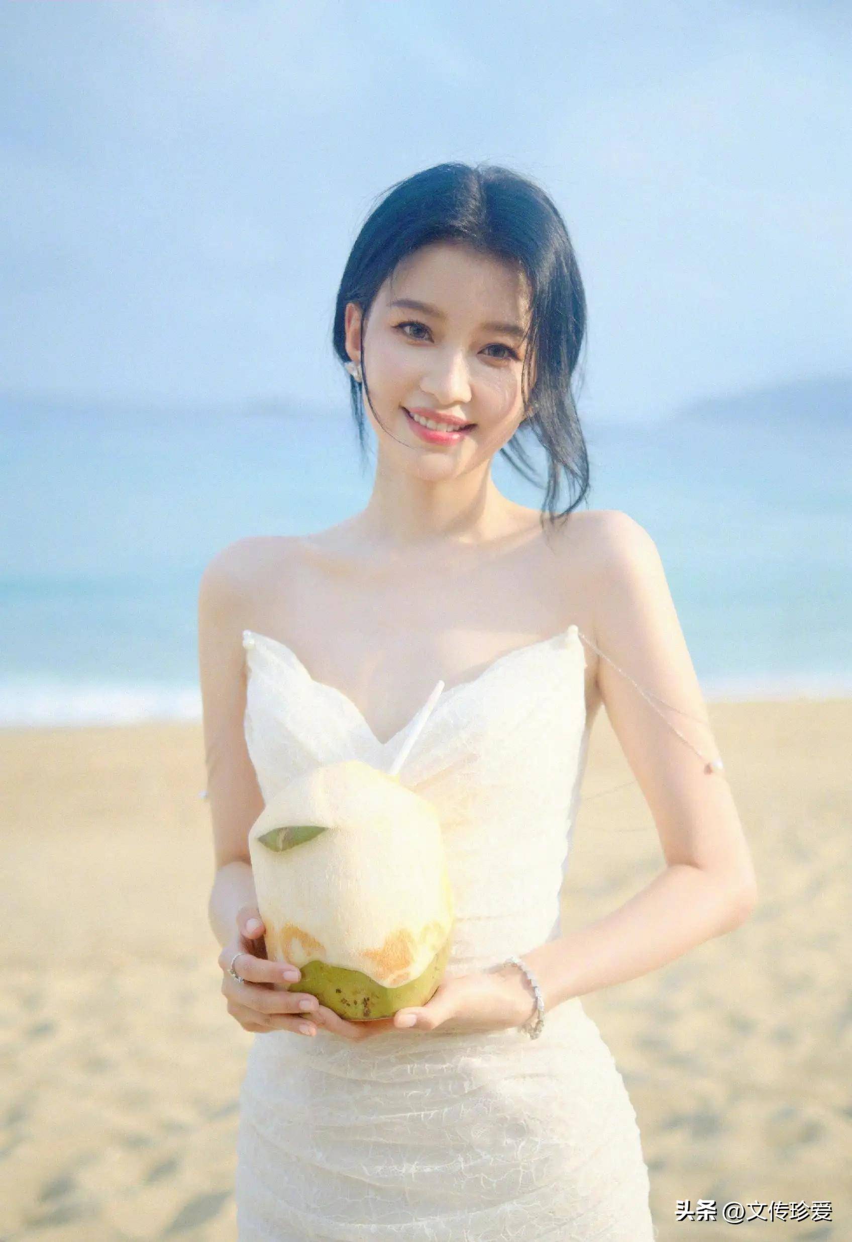 原创从野模到明星30而立的她如何能迷倒小鲜肉