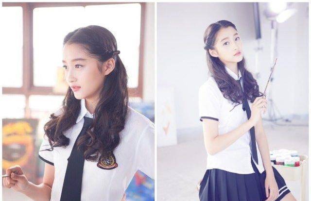 90后小花关晓彤谭松韵同穿学生装一个校花一个太普通