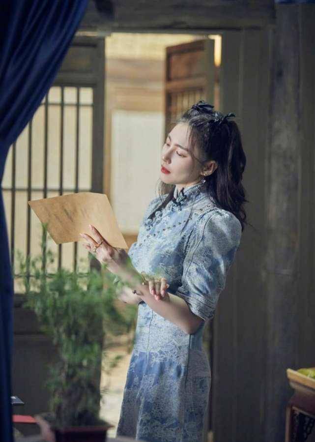 张雨绮双马尾旗袍造型,这些女星也曾穿过旗袍,一比起来谁更美?