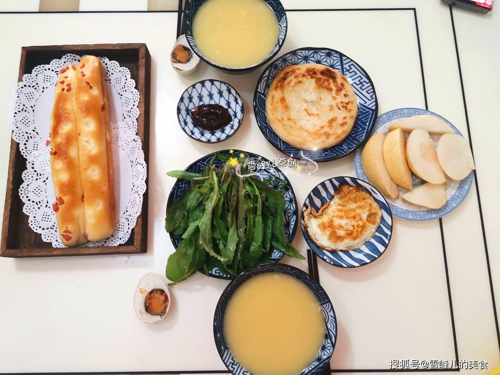 70后老两口一周早餐走红朋友圈网友退休金多少可以这样吃