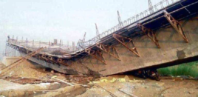 原创越南花3000亿建的大桥一夜坍塌民众却向中国索赔这是为何