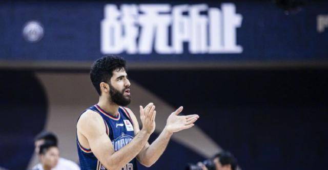 cba新赛季第一罚伊朗国手脚踢福特森被停赛一场罚款5万