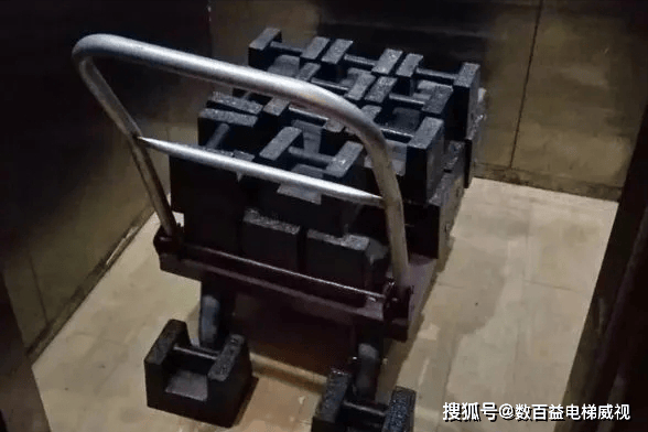 对于电梯的曳引系统,钢丝绳,轿厢悬挂装置等核心组件无疑是一场巨大的