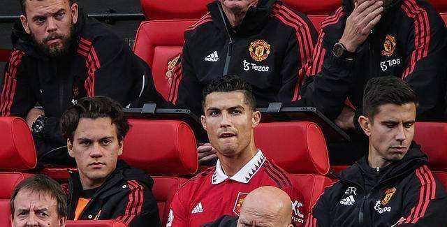 其次,如果解约的话,c罗与曼联之间的薪水如何解决?