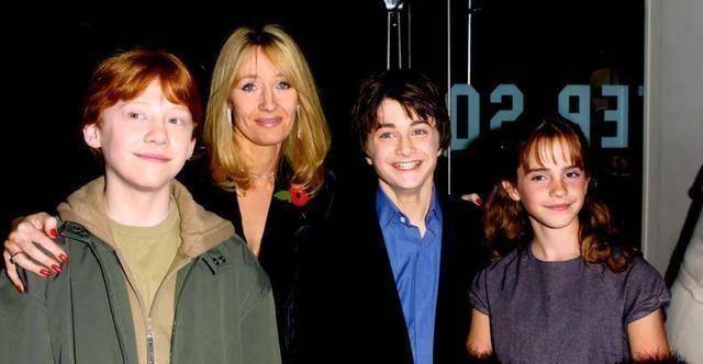 德普_受害者_玛雅·福斯泰特