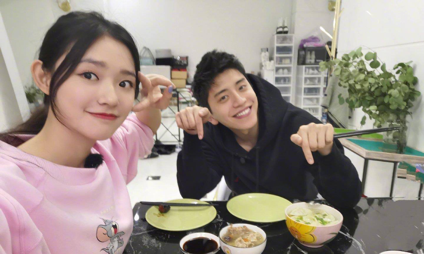 明星本名林允叫费霞赵今麦叫赵頔麦任嘉伦叫国超竟连杨紫也是艺名