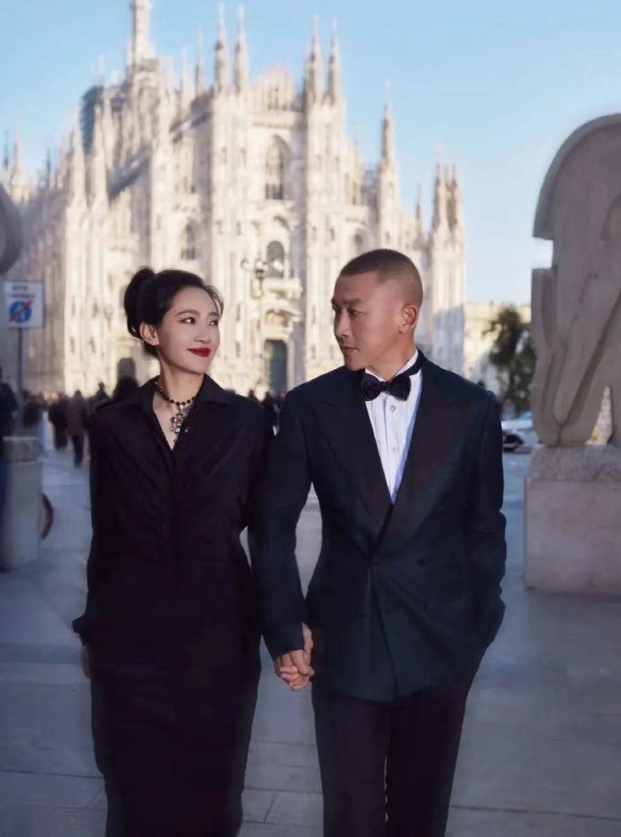 聂远妻子在家把他当皇帝伺候引发热议评论区一边倒放着我来