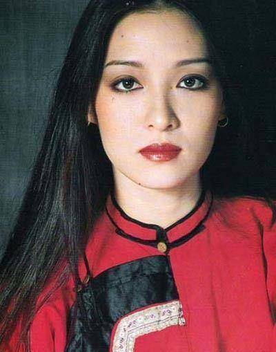 原创胡因梦气质更胜林青霞合照见高下难怪被誉为70年代第一美女