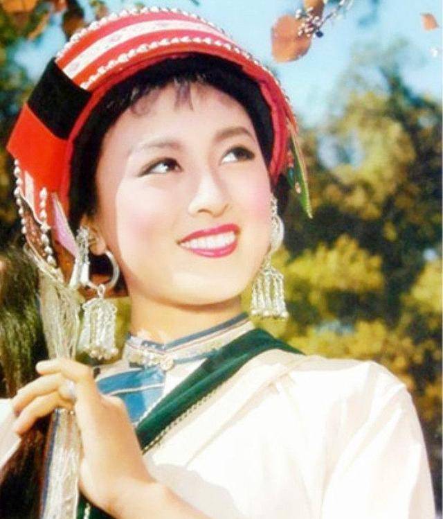 五朵金花杨丽坤生前绝版旧照留给世人的只有永恒的怀念