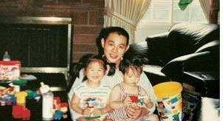 原创李连杰前妻黄秋燕为丈夫生下两个女儿却惨遭抛弃现状如何