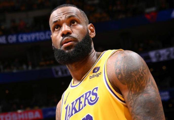 原创40分40分40分历史首人詹姆斯愈老愈妖湖人却远离总冠军