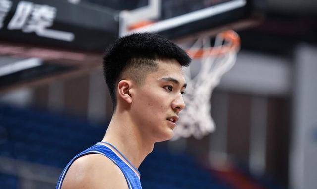 原创广东男篮动作频频朱松玮或加盟cba转会市场添新意