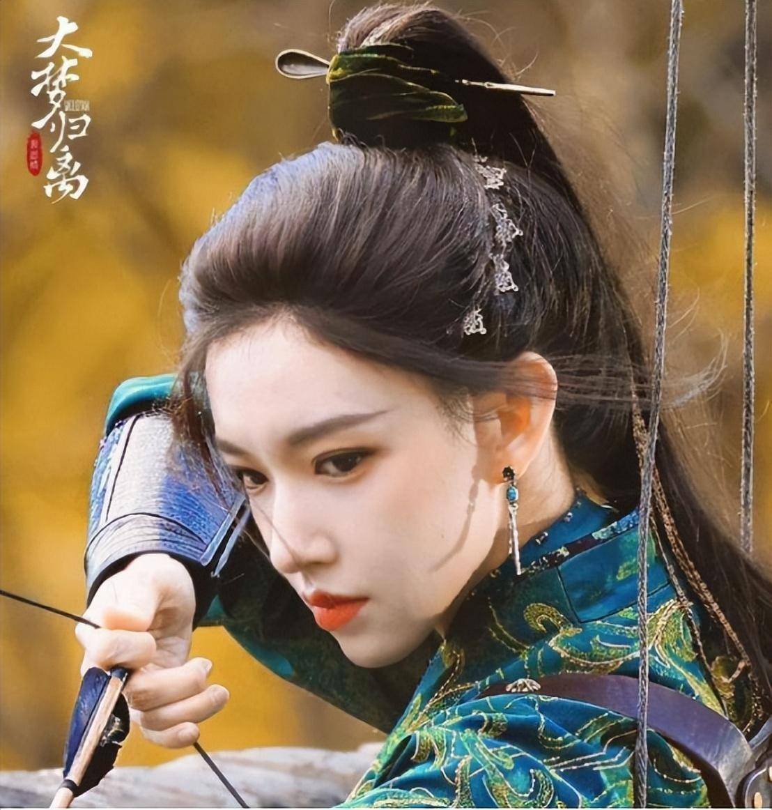 原创人间芭比程潇因上围丰满傲人被称奶潇碾压疯马秀lisa