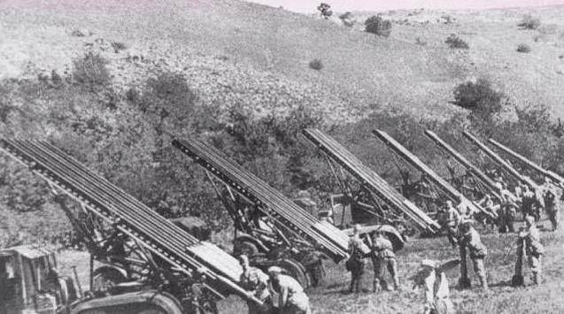 原创志愿军30门喀秋莎火箭炮齐射炸飞800美军李奇微苏军打来了