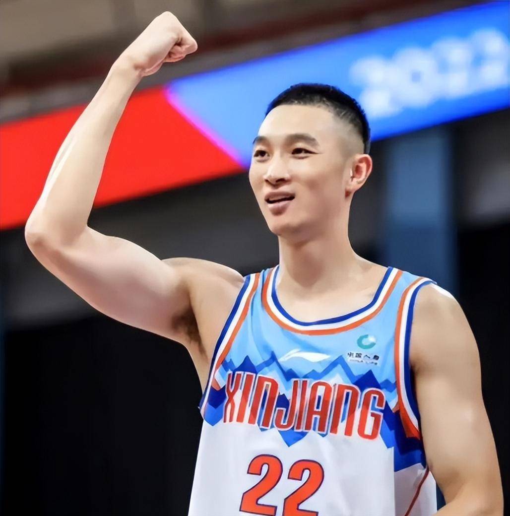新疆队集体爆发,拒绝让出联赛第2_朱旭航_内线_篮板