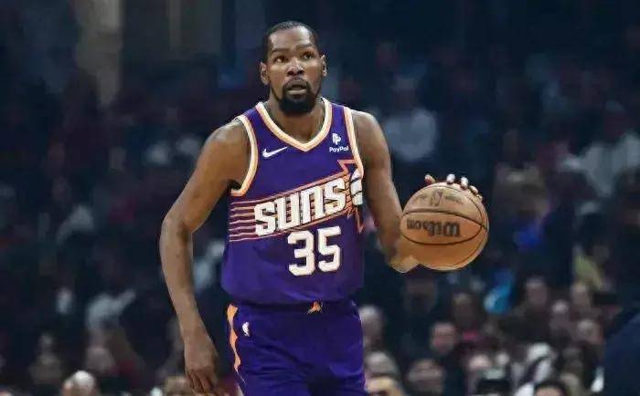 结果,媒体调查最终揭晓,这就是黑人歌手"kd".