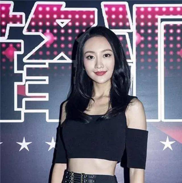 原创曾和杨幂抢刘恺威的王鸥如今怎么样了