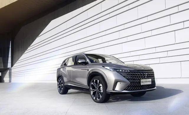 188马力,油耗6l/100km 第三代荣威rx5新动力总成公布_搜狐汽车_搜狐网