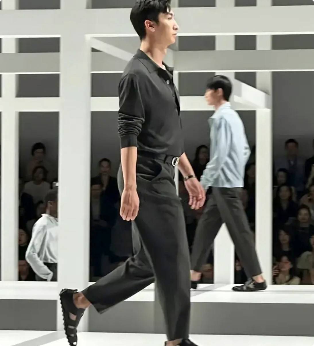 胡兵的身材水哥的衣品段奕宏的气场这些男星的魅力藏不住了