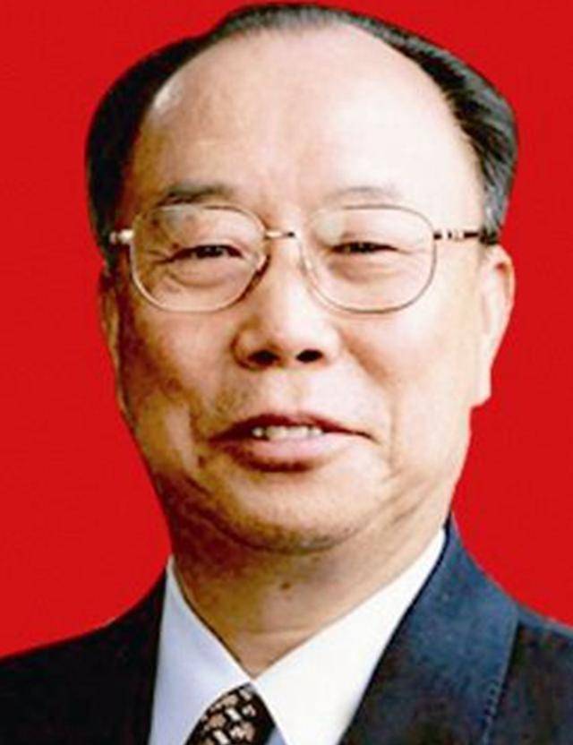 他曾担任深圳市市长在任期间大力支持华为公司今年84岁