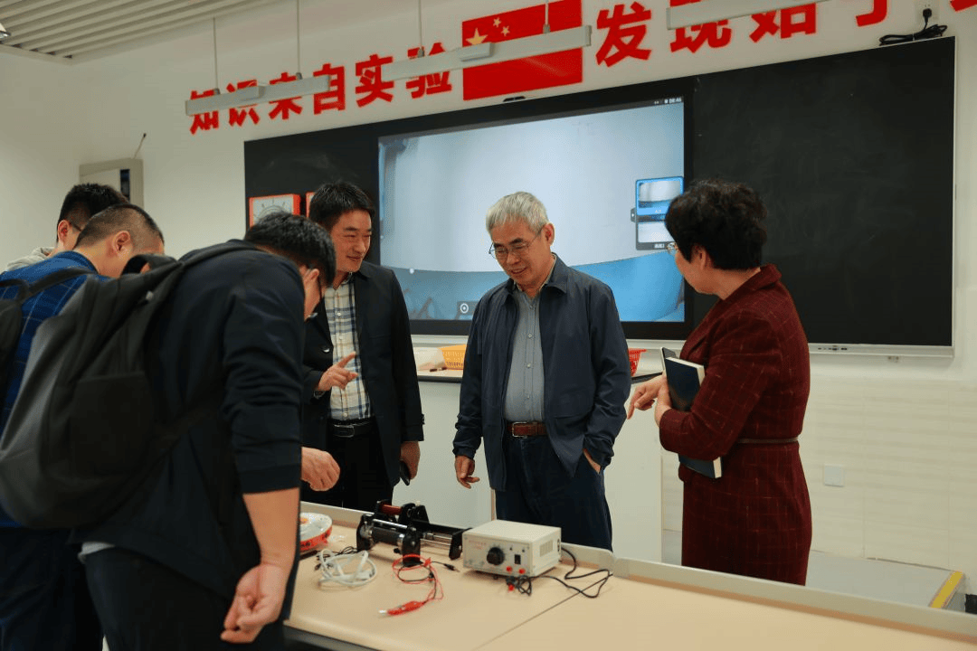 科技节丨不一样的追星现场孙昌璞院士走进科一校园点亮学子科学梦