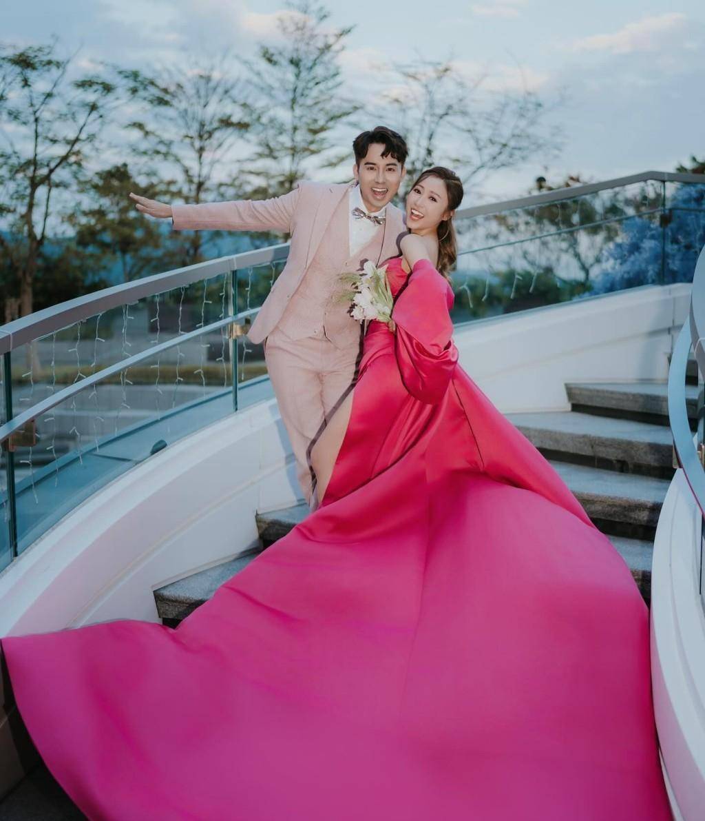 大小姐林淑敏当伴娘,陪嫁兄弟姐妹团阵仗大_黄美琪_钟建伟_婚纱照