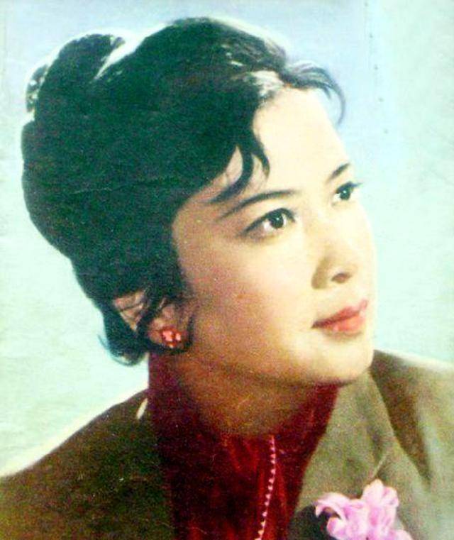 原创原创85岁谢芳近照曝光与爱人张目同框老当益壮岁月如梭青春不老