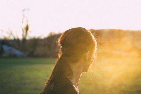 原创迷情五月的塔罗运势拥有比舍弃残忍舍弃比拥有铭心