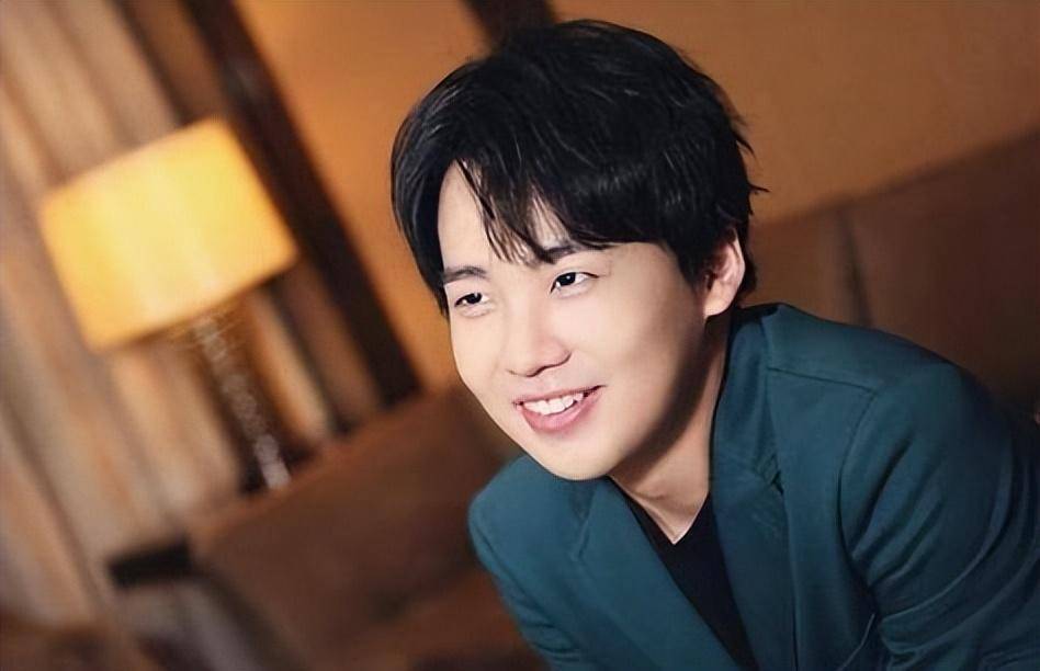 郭麒麟一段话暴露王惠"伪面目",视如己出可是一个天大的笑话_郭德纲