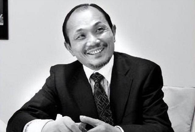 原创赌王尧建云花150元拜师一夜赢600万双腿被砍想起师傅一句话