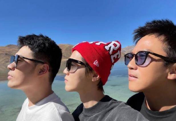 鹿晗生日邓超陈赫准时祝福关晓彤却没动静