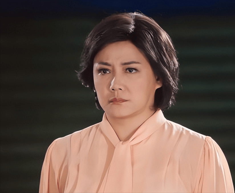 演员孟庭丽:一生未婚,50岁猝死片场,后捐献器官帮助8人重生