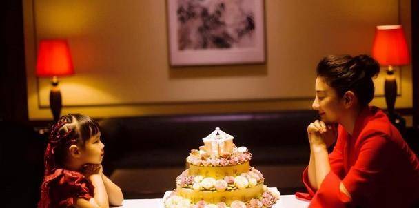 黄奕自曝没人追,当年退圈后做老板娘卖蛋糕,居然年赚过亿