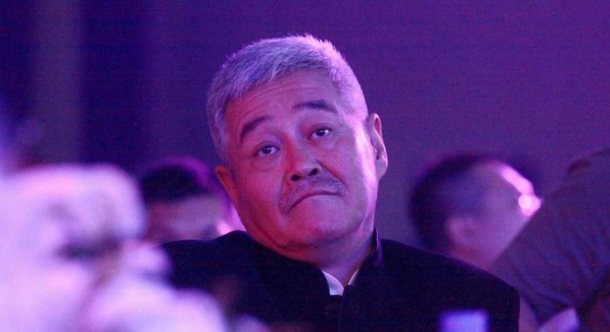 原创唐鉴军戏里奸诈狡猾戏外尊师重道不负不孕妻子不负赵本山