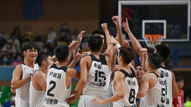 鏖战胜利深圳u19男篮以微弱优势击败广东超新星狂砍28分