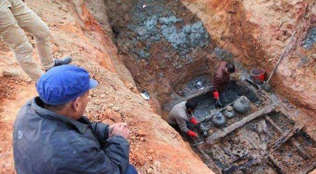 原创楚国超级大墓墓穴深到让盗墓贼绝望官方动员2万人才找到墓室