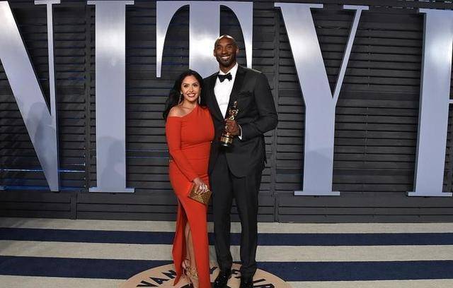 科比遗孀:继承140亿遗产,胖到200斤追求者无数,颜值稳赢卡戴珊_瓦妮莎