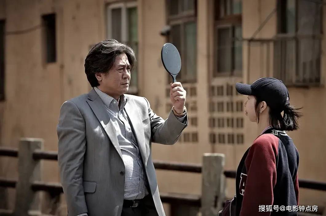 韩国周润发,一拳超人,千面影帝联手,韩国封神犯罪电影,太过瘾了_角色