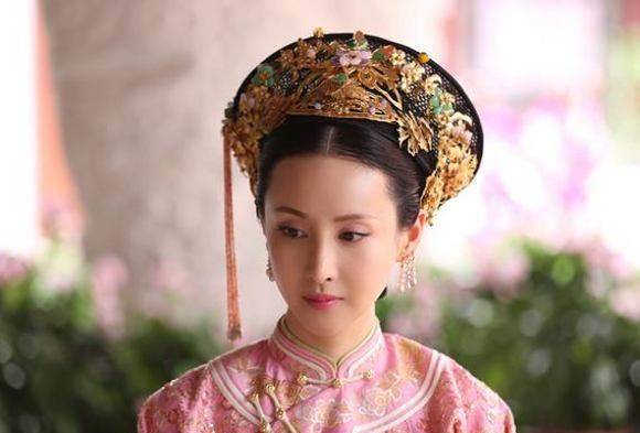 虽为妇人却有大智慧,儿子犯下大错,她却安稳活下来_惠妃_康熙帝_生下