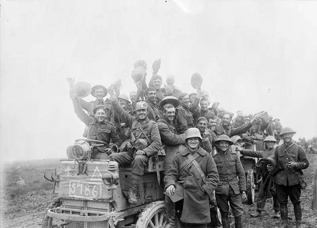 原创第一次世界大战索姆河会战双方死伤人数高达130万