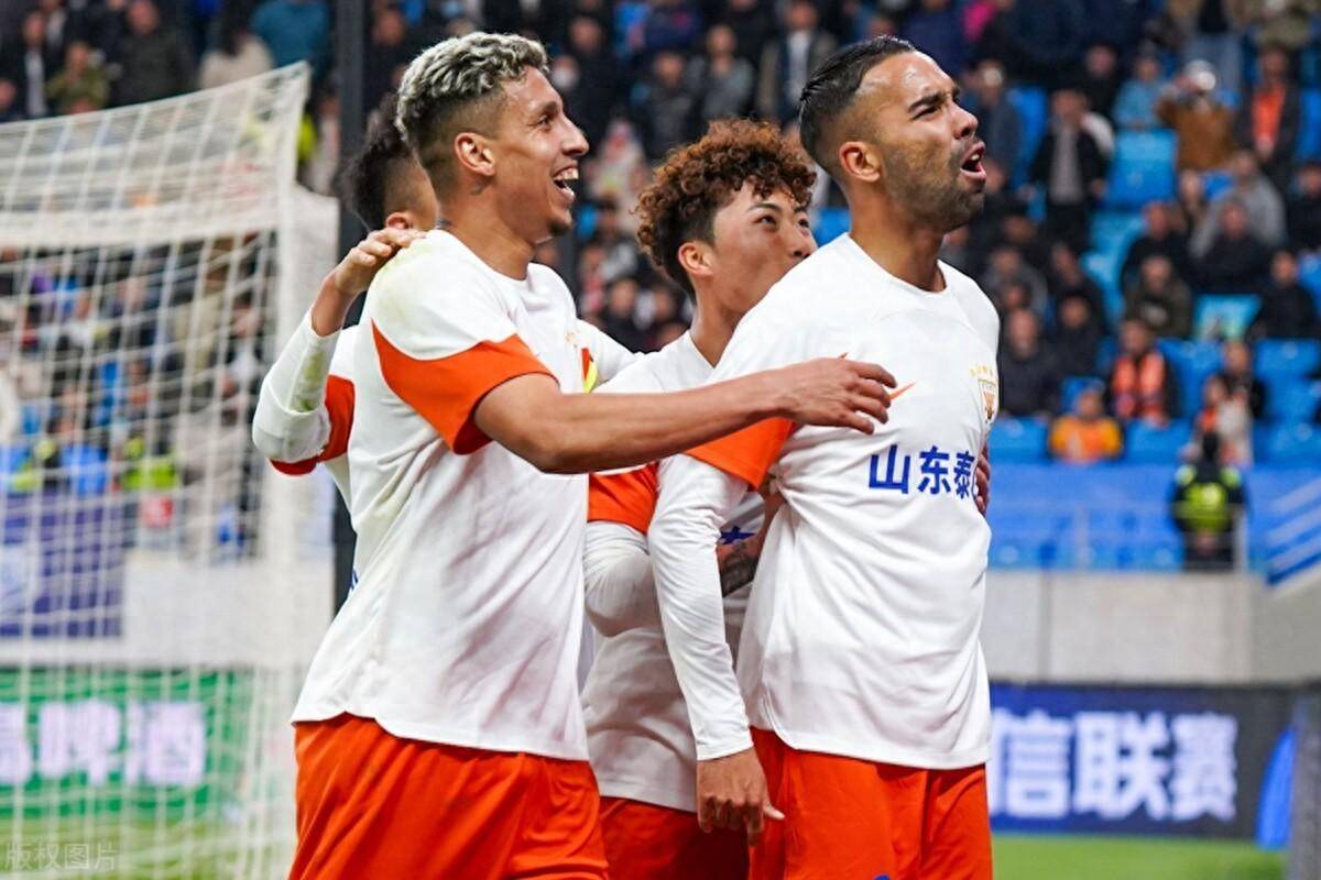 原创10绝杀山东鲁能两大归化球员爆发破门7分钟后被吹掉引争议