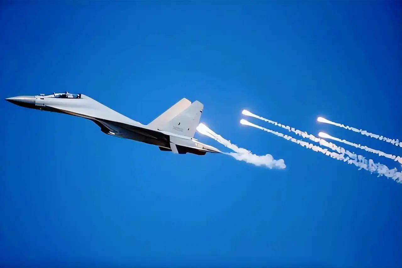 中方警告话音刚落美军机逼近广东汕头这一操作让人大跌眼界