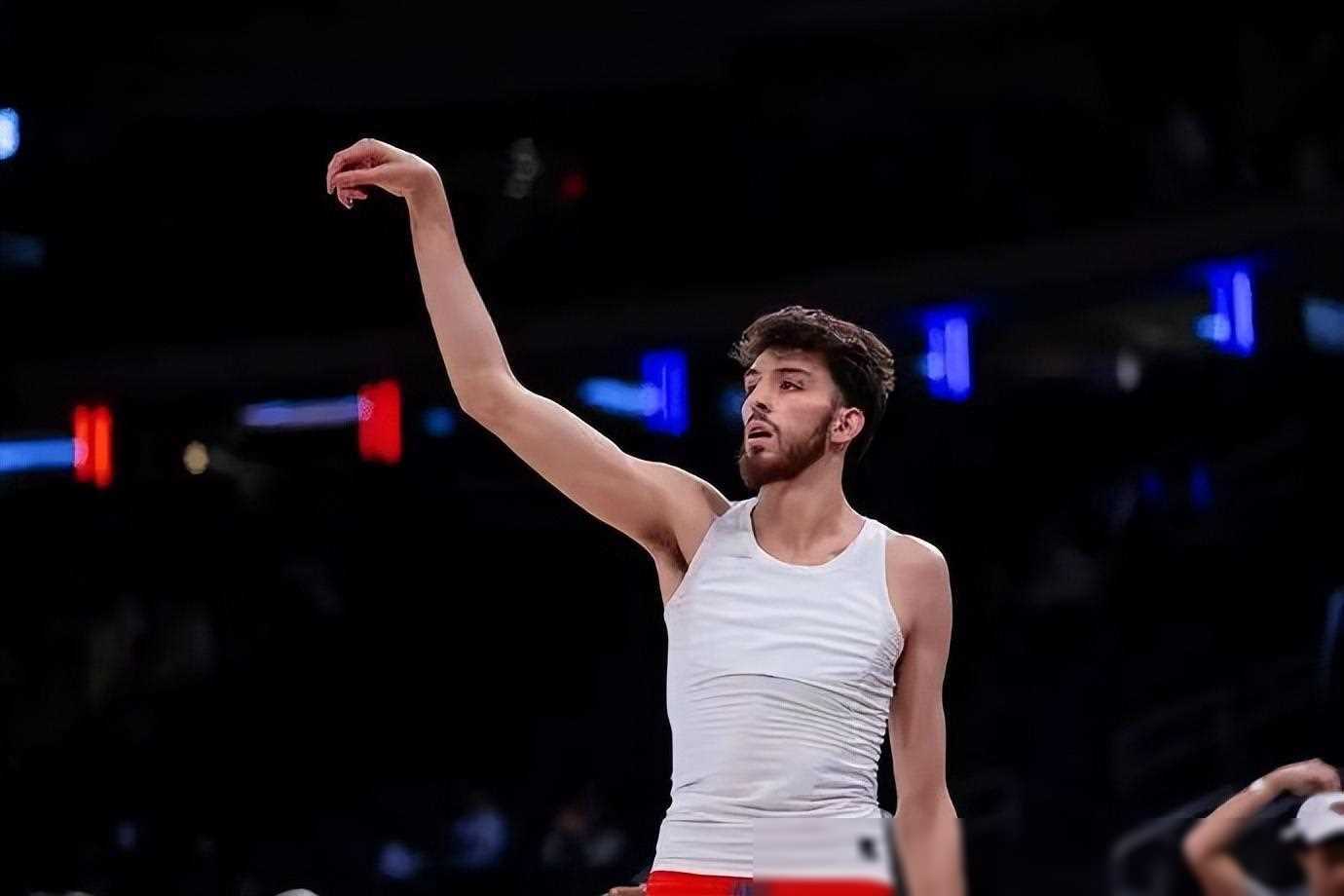 原创西部第一轰然倒下恩比德复出逆转雷霆76人胜切特226