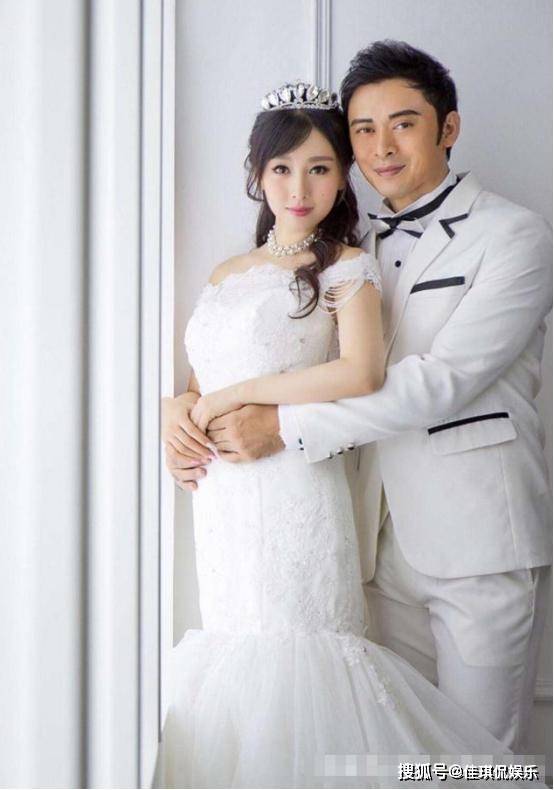 的风波,好不容易在一起,直到2015年,贾晓晨和樊少皇才去申请注册结婚