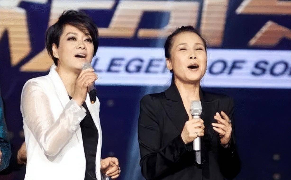 被曝王菲享受小鲜肉服务,公然搭档谢霆锋,趁机入圈_生活_关系_天后