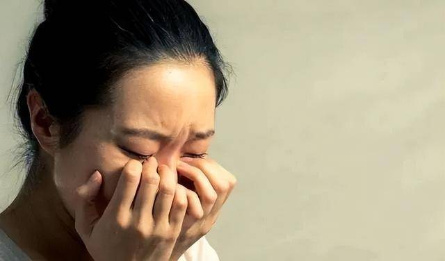 原创纪实刘彩霞先杀闺蜜再杀情夫丈夫帮其抛尸一手毁掉三个家