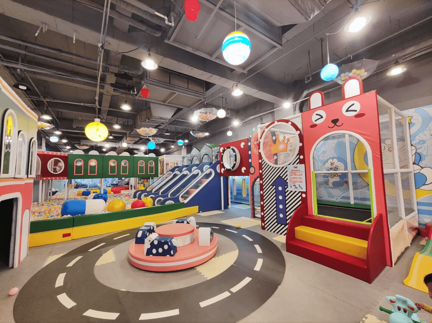 这就是为什么室内淘气堡那么火的原因!_于孩子_家长_儿童